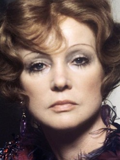 Simone Peach porno yulduzlar U internetda porno tomosha qiluvchi hamkorlar soni bo‘yicha rekord o‘rnatdi.