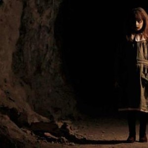 La niña de la mina (2016) photo 10