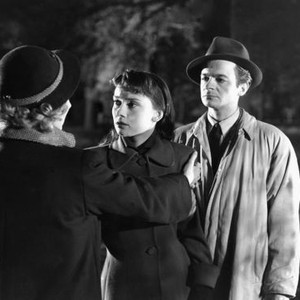 THE SECRET PEOPLE, Valentina Cortese, Audrey Hepburn, Serge Reggiani, 1952