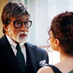 BADLA, FROM LEFT: AMITABH BACHCHAN, TAAPSEE PANNU, 2019. © RELIANCE ENTERTAINMENT