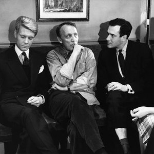 THE SERVANT, from left: James Fox, director Joseph Losey, screenwriter Harold Pinter on set, 1963, theservant1963-fsct004(theservant1963-fsct004)