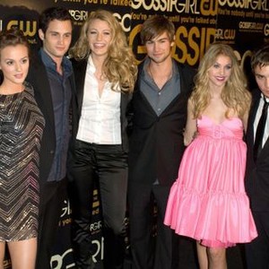 Leighton Meester, Penn Badgley, Blake Lively, Chace Crawford, Taylor Momsen, Ed Westwick at arrivals for GOSSIP GIRL Series Premiere on the CW Network, Tenjune, New York, NY, September 18, 2007. Photo by: David Giesbrecht/Everett Collection