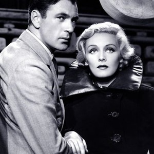 The General Died at Dawn (1936) photo 8