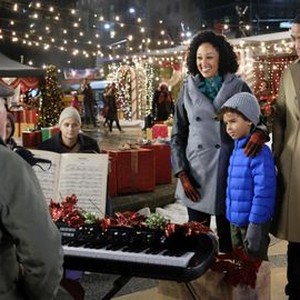 A Christmas Miracle (2019) photo 4
