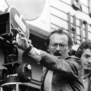 DOG DAY AFTERNOON, director Sidney Lumet lining up a shot, on set, 1975