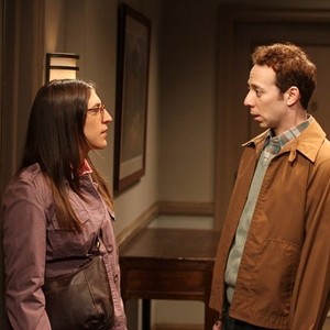The Big Bang Theory, Mayim Bialik (L), Kevin Sussman (R), 'The Flaming Spittoon Acquisition', Season 5, Ep. #10, 11/17/2011, ©CBS