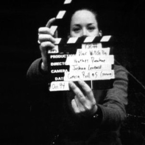 BLAIR WITCH PROJECT, Heather Donahue, 1999, holding up the clap board