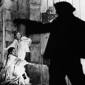 THE BLACK ROOM, Katherine DeMille, Marian Marsh, 1935