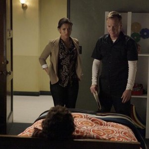 TOUCH, Kiefer Sutherland (R), Gugu Mbatha-Raw, 'Lost and Found', Season 1, ep. 6, 4/19/2012,  ©2012 Fox Broadcasting Co.  Cr:  Kelsey McNeal/FOX