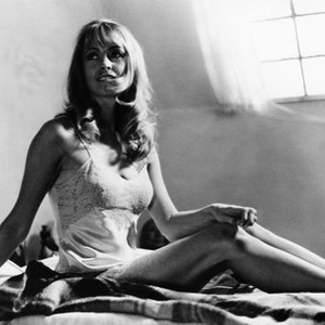 THE BIRD WITH THE CRYSTAL PLUMAGE, Suzy Kendall, 1970