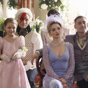 Once Upon A Time In Wonderland, from left: Kylie Rogers, Ben Cotton, Emma Rigby, Michael Socha, 'And They Lived ', Season 1, Ep. #13, 04/03/2014, ©ABC