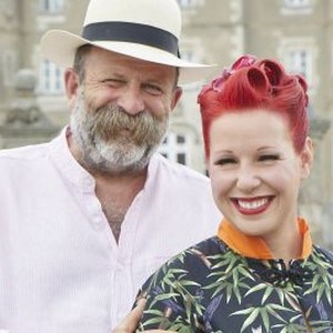 Escape to the Chateau DIY - Rotten Tomatoes