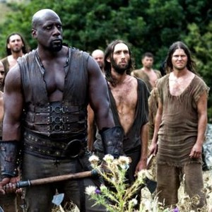 UNDERWORLD: RISE OF THE LYCANS, Kevin Grevioux (front left), 2009. ©Screen Gems