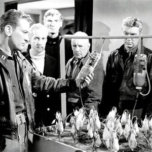 THE THING FROM ANOTHER WORLD, Kenneth Tobey, Robert Cornthwaite, John Dierkes, Edmund Breon, James Young, 1951