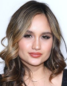 Cinta Laura Kiehl