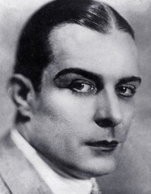 Earle Foxe