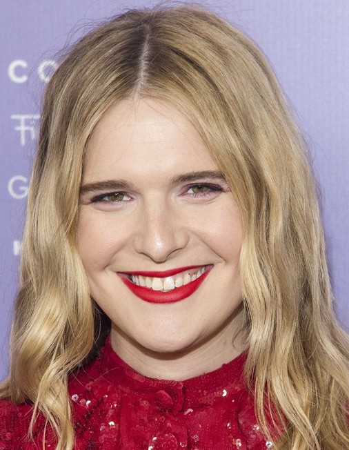 Hari Nef