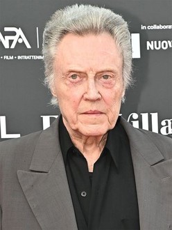Christopher! Christopher!