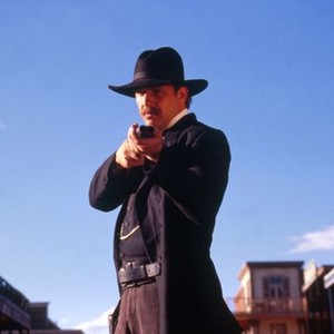 Wyatt Earp (1994) photo 1