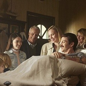 (L-R) Hudson Meek as Chris Piper, Bobby Baston as Joe Piper, Elizabeth Hunter as Nicole Piper, David Clyde Carr, Kate Bosworth as Eva Piper, Hayden Christensen as Don Piper and Catherine Carlen in "90 MInutes in Heaven." photo 20