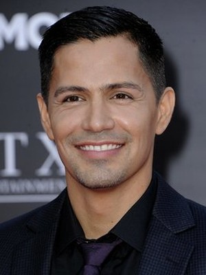 Jay Hernandez