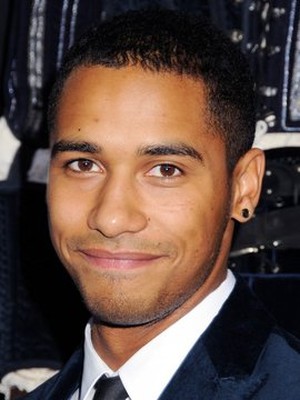 Elliot Knight