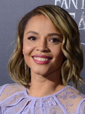 Carmen Ejogo