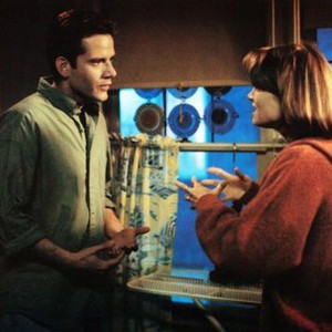SINGLES, from left: Campbell Scott, Bridget Fonda, 1992, © Warner Brothers