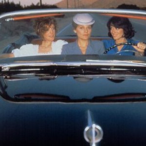 DESERT HEARTS, Andra Akers, Helen Shaver, Patricia Charbonneau, 1985