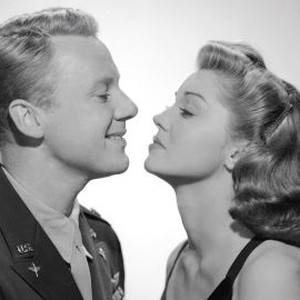 Thrill of a Romance (1945) photo 10