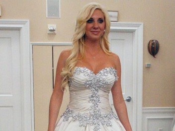 say yes to the dress silver dress episode 'Say Yes To The Dress': Dorothy Finds Her DREAM Gown