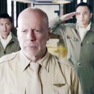 AIR STRIKE, (AKA THE BOMBING), FROM LEFT: WILLIAM WAI-TING CHAN, NICHOLAS TSE, BRUCE WILLIS, LIU YE, SONG SEUNG-HEON, 2018. © LIONSGATE