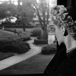 A scene from The Lady from Shanghai. photo 13