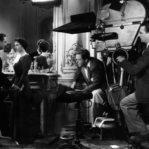 THE GREAT ZIEGFELD, William Powell, Luise Rainer, director Robert Z. Leonard,  on-set, 1936