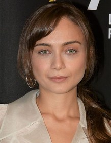 Damla Sönmez