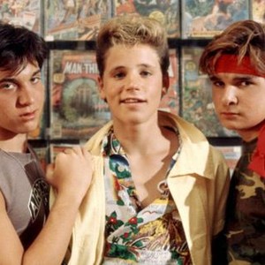 THE LOST BOYS, Jamison Newlander, Corey Haim, Corey Feldman, 1987. ©Warner Bros.