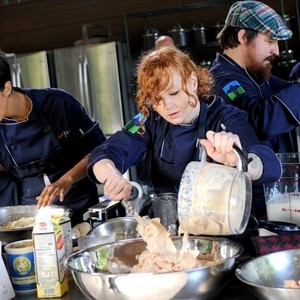 Top Chef, Kristen Kish (L), Danyele McPherson (C), Joshua Valentine (R), 'Foiled Again', Season 10: Seattle, Ep. #7, 12/19/2012, ©BRAVO