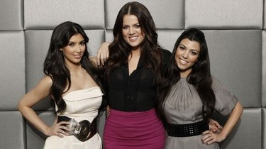Keeping up with the kardashians season 16 online episode 3 hotsell