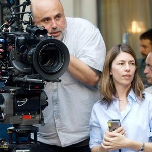 SOMEWHERE, front, from left: Cinematographer Harris Savides, director  Sofia Coppola, on set, 2010. ph: Franco Biciocchi/©Focus Features