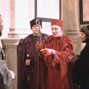 GALILEO, (aka GALILEO GALILEI), John Gielgud, (in red), 1975