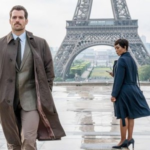 MISSION: IMPOSSIBLE - FALLOUT, FROM LEFT: HENRY CAVILL, ANGELA BASSETT, 2018. PH: CHIABELLA JAMES/© PARAMOUNT