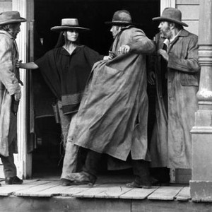 HANNIE CAULDER, Strother Martin, Raquel Welch, Ernest Borgnine, Jack Elam, 1971