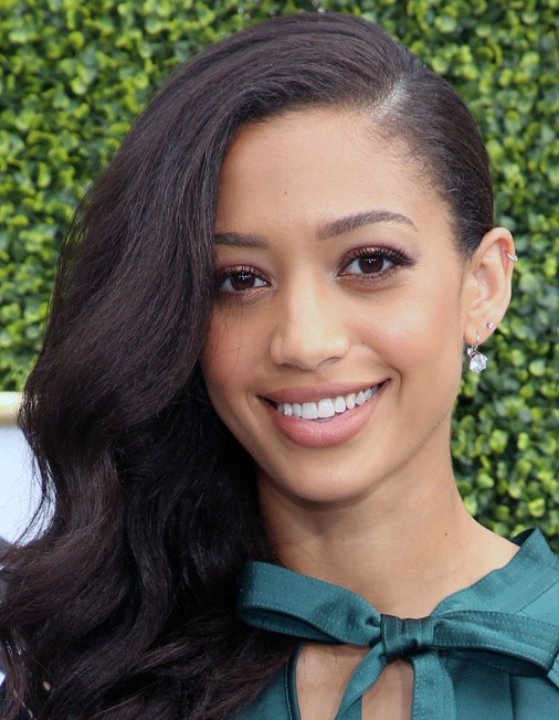 Samantha Logan
