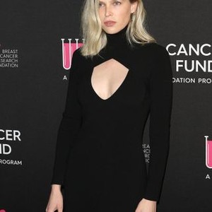 Sara Foster at arrivals for An Unforgettable Evening Benefit for Women s Cancer Research Fund (WCRF), Beverly Wilshire, A Four Seasons Hotel, Beverly Hills, CA February 28, 2019. Photo By: Priscilla Grant/Everett Collection
