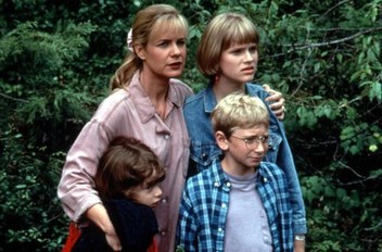 Nicholle Tom | Rotten Tomatoes, image size:352x232