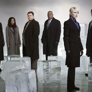 John Finn, Tracie Thoms, Jeremy Ratchford, Thom Barry, Kathryn Morris and Danny Pino (from left)