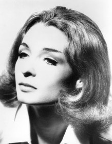 Carrie Nye