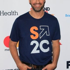 Tony Hale at arrivals for Stand Up To Cancer 2016, Walt Disney Concert Hall, Los Angeles, CA September 9, 2016. Photo By: Priscilla Grant/Everett Collection