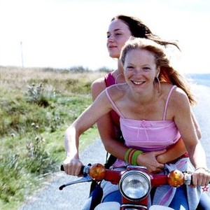 MY SUMMER OF LOVE, Emily Blunt, Nathalie Press, 2004, (c) Focus Features