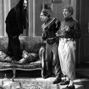 A DAY AT THE RACES, Groucho Marx, Chico Marx, Harpo Marx, 1937